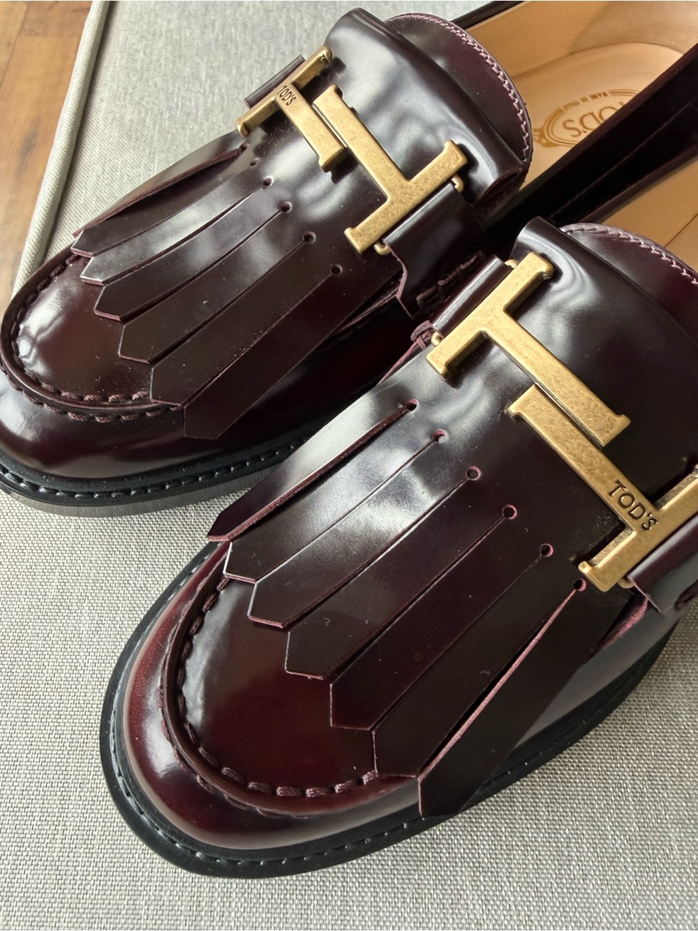 Brand NEW TOD'S Women’s Burgundy Loafers - Picture 5 of 10